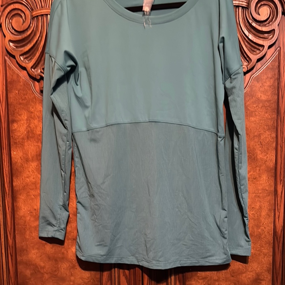 Fabletics Green Fitted Long Sleeve Hoodie BIN T1